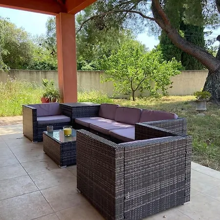 Elegante Avec Piscine Protegee Villa Nîmes